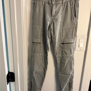 Girls Tractr Olive Green Cargo Pants size 8 girls jeans